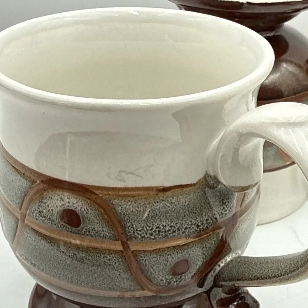 2 Vtg Stoneware Pottery Glaze Footed Brown & Greenish Gray Studio Clay Mugs Read